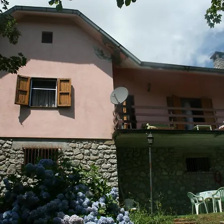 Holiday home Pizzorne *